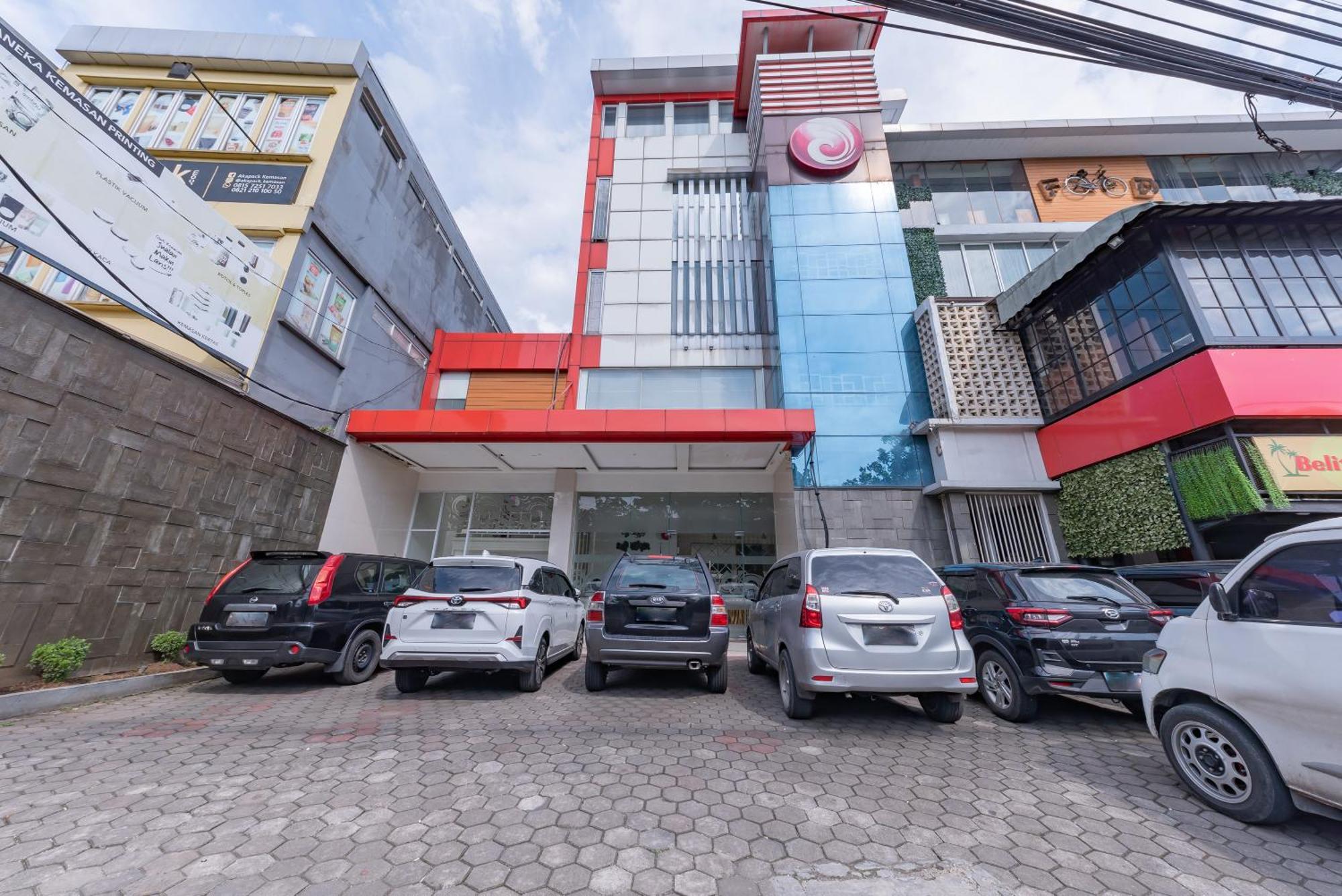 Reddoorz Hostel At Kiara Cozy Kircon Bandung Exterior foto